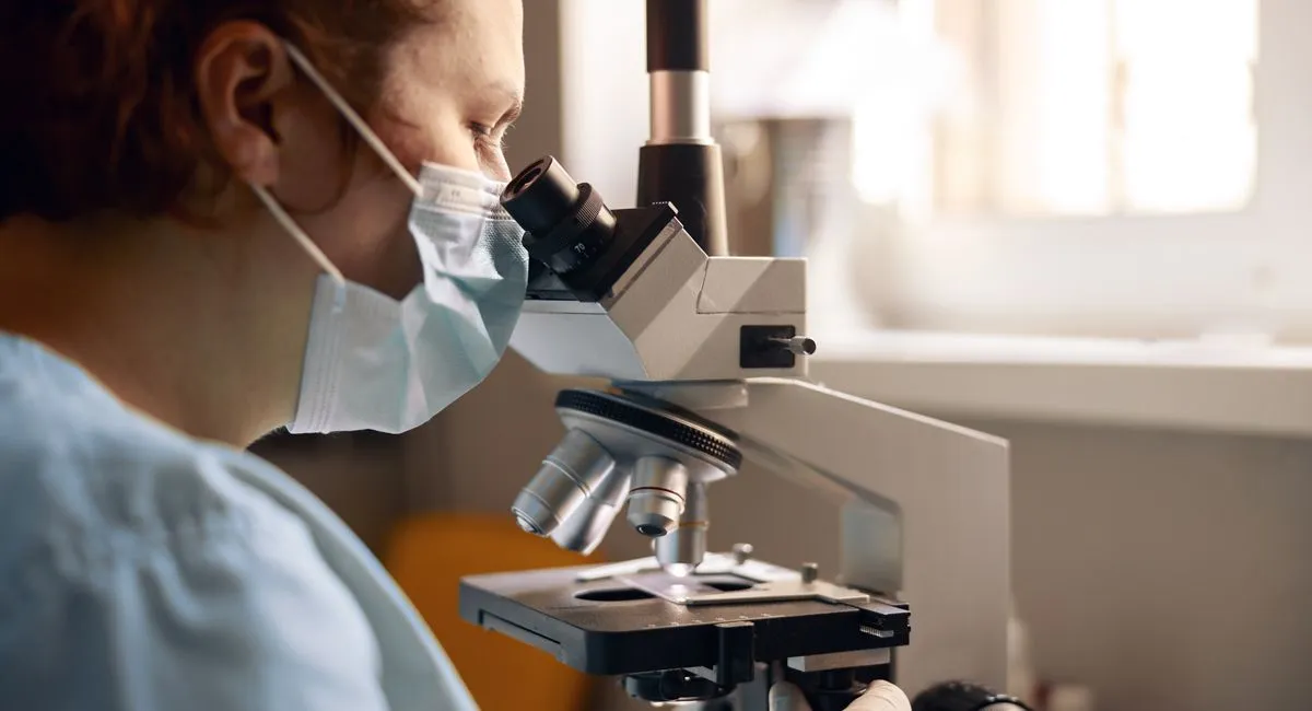 comment-bien-choisir-un-microscope-optique-09-01-2026-e08-5-001499-1