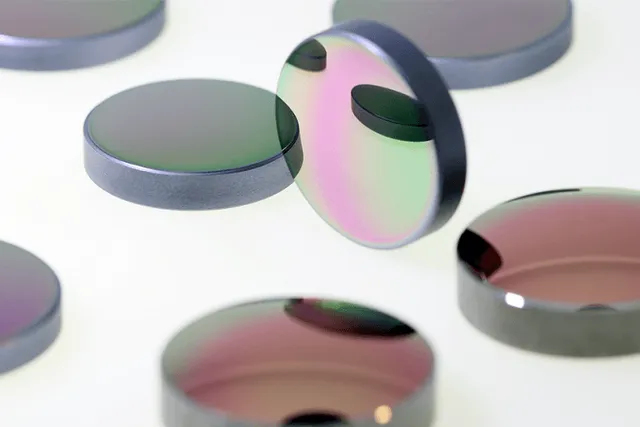 Composants Optiques UV IR et VIS Ultraviolet Infrarouge