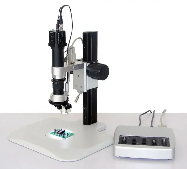 les-microscopes-numeriques-de-microscope-concept-14-03-2014-e08-5-000793-1