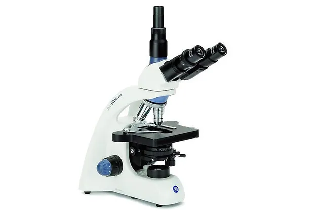 Microscope BioBlue Lab Trinoculaire Euromex