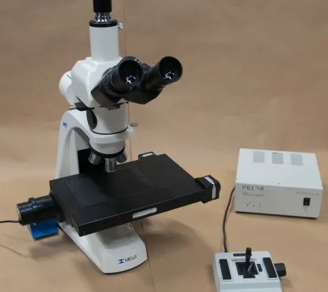 Microscope motorisé - Microscope Concept