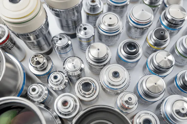 Objectifs de Microscopes Optiques - Microscopie