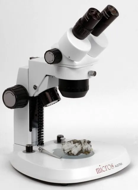 stereomicroscopes-microscope-concept-17-04-2014-e08-5-000805-1